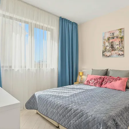 La Panorama Apartment *